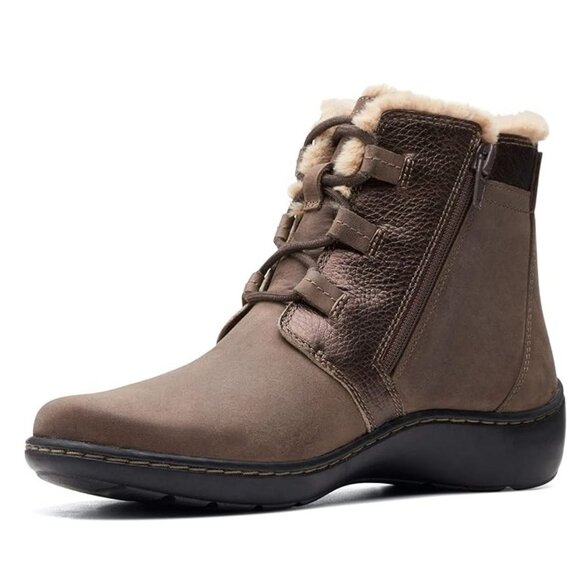 Collections by Clarks Leather Cora Chai Bootie Ankle Boots- Taupe/Bronze Size 10 - Picture 1 of 4